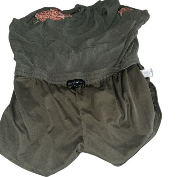 Derek Heart Embroidered Shorts M Rayon & Polyester - Picture 3 of 8